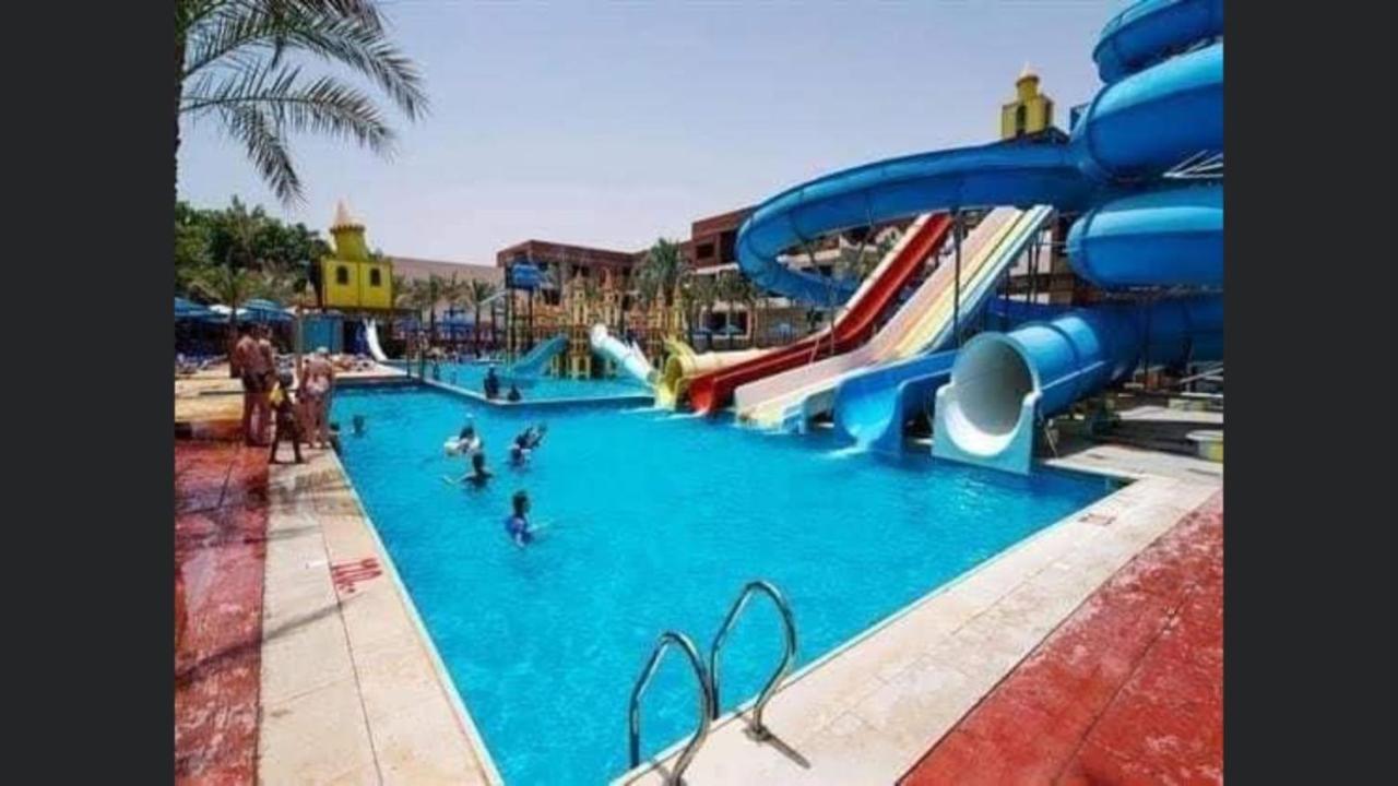 Family In View Aqua Mirage Bay Апартаменти