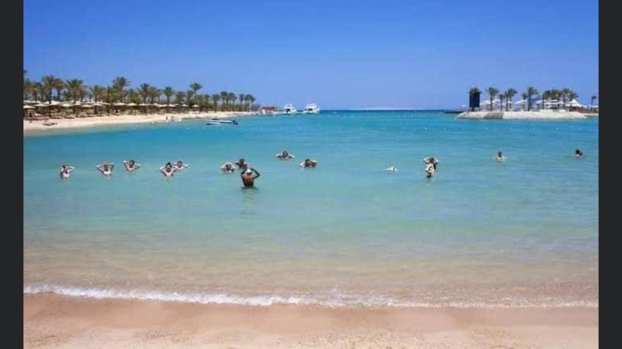 Family In View Aqua Mirage Bay Апартаменти *